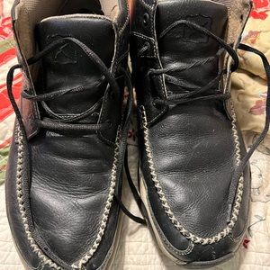 *RARE* Not for release Twisted X chukka boots.